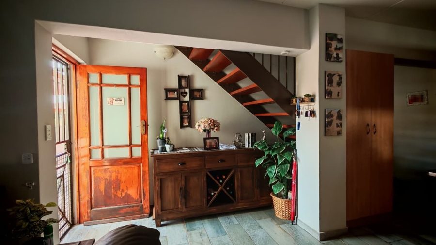3 Bedroom Property for Sale in Waterval East North West
